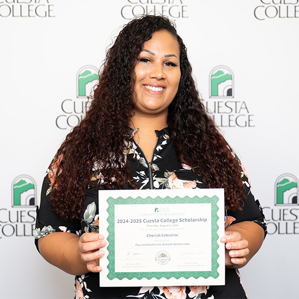 /community/images/foundation-images/1-landing-page/2024-scholarship-x2.jpg